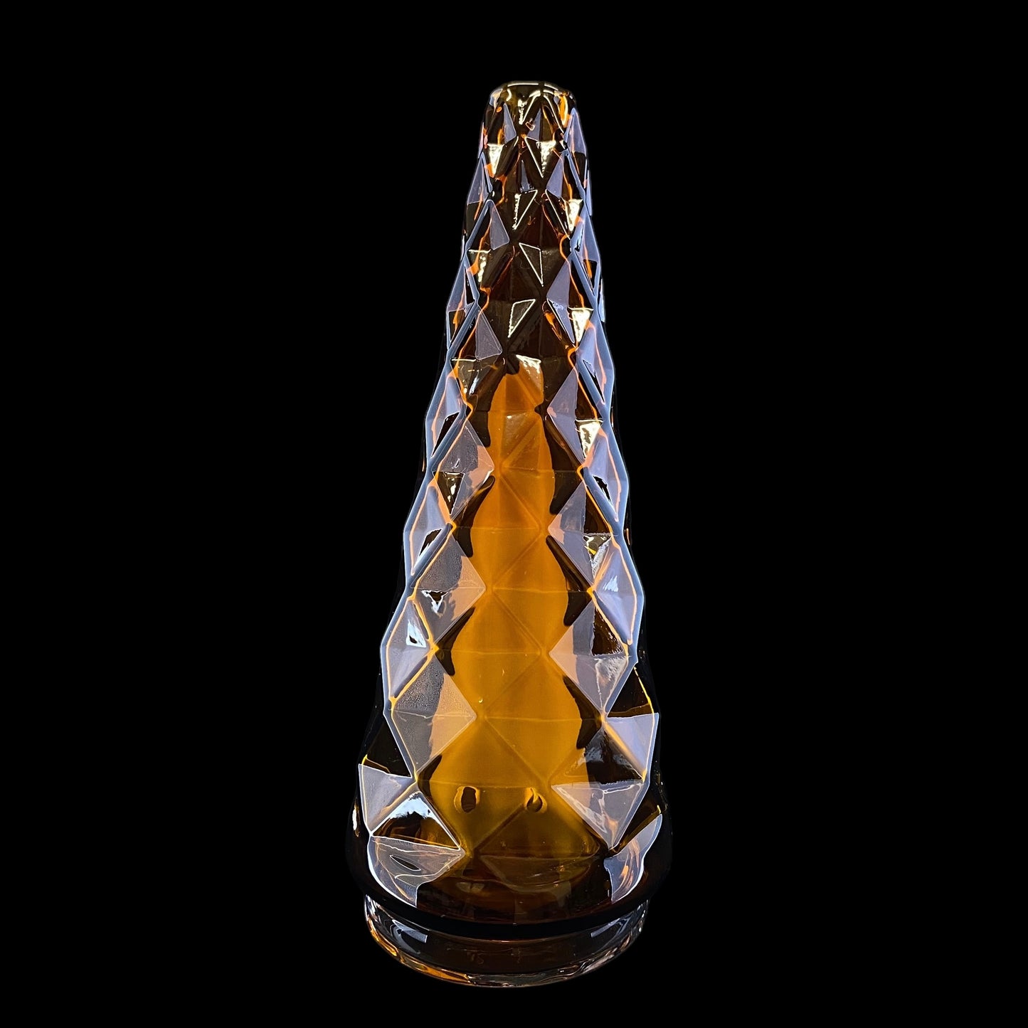 Geometric Amber Cone Attachment for Puffco Peak